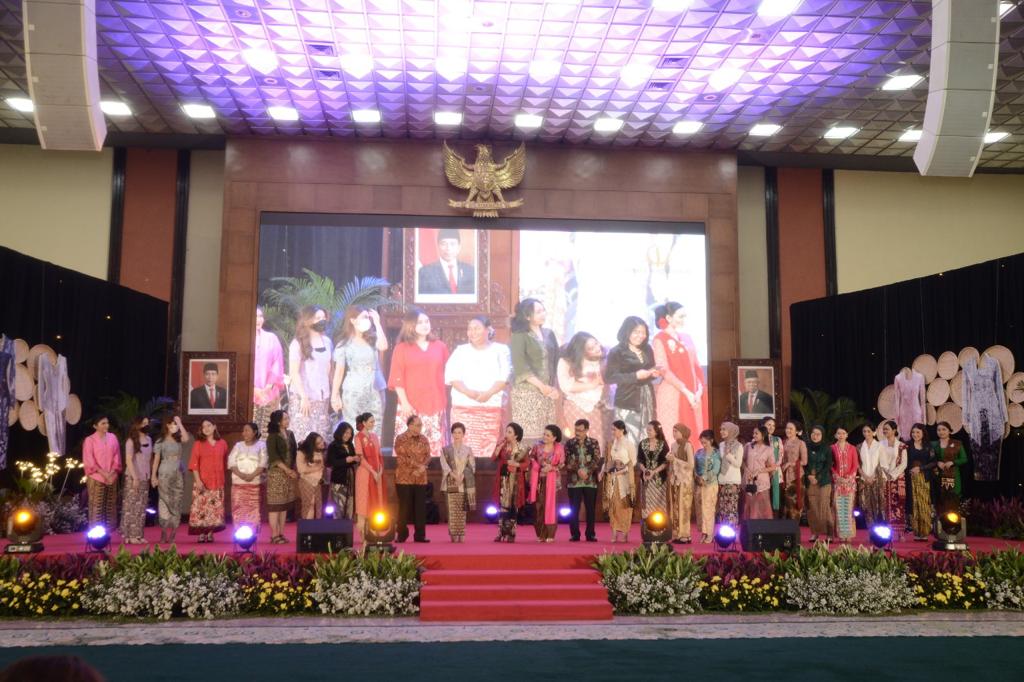 Kebaya Foundation - Womanindonesia.co.id